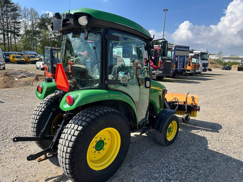 John Deere 3720 M/ Hydraulisk kost - Mini traktors: foto 5 John Deere 3720 M/ Hydraulisk kost - Mini traktors: foto 5