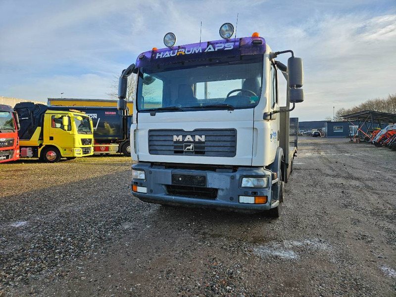 MAN TGM 15.280 // Machinetransport // Autotransporter - Auto evakuators: foto 2 MAN TGM 15.280 // Machinetransport // Autotransporter - Auto evakuators: foto 2