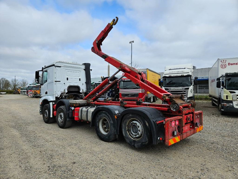 Mercedes-Benz Arocs 3246 L 8x2/4 //Kroghejs / Hook / Hagen// - Pacēlājs ar āķi: foto 4 Mercedes-Benz Arocs 3246 L 8x2/4 //Kroghejs / Hook / Hagen// - Pacēlājs ar āķi: foto 4