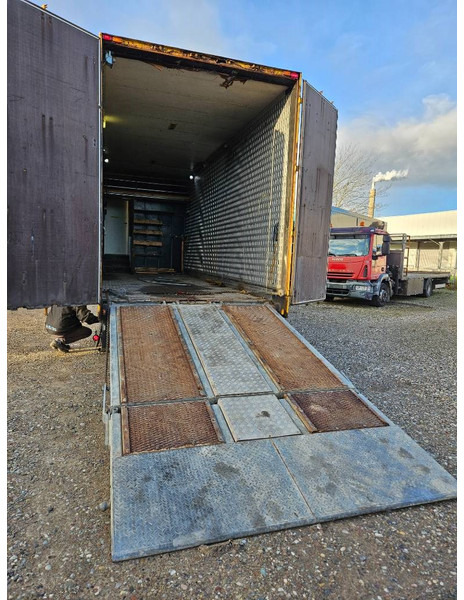 Montracon Racing// machinetrailer // Living area - Puspiekabe zema profila platforma: foto 3 Montracon Racing// machinetrailer // Living area - Puspiekabe zema profila platforma: foto 3