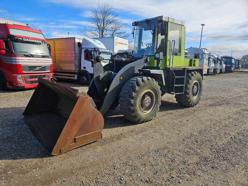 O & K L 15 + Bucket + Quickshift - Riteņu iekrāvējs: foto 1 O & K L 15 + Bucket + Quickshift - Riteņu iekrāvējs: foto 1