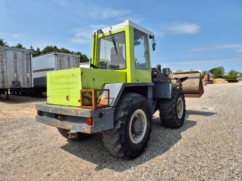 O & K L15 With bucket and quickshift - Riteņu iekrāvējs: foto 5 O & K L15 With bucket and quickshift - Riteņu iekrāvējs: foto 5