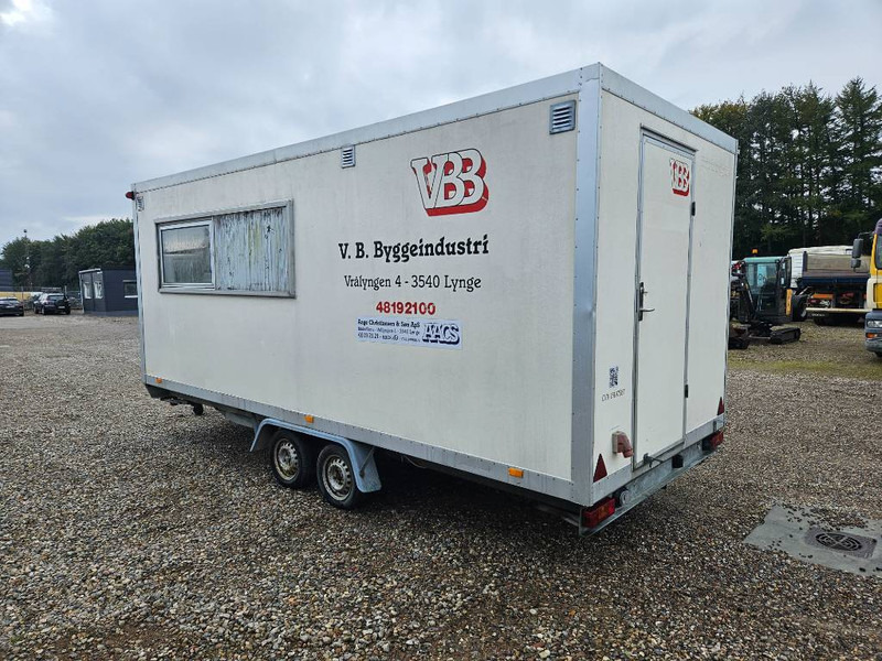 VA 1300 kg Toilet/Bad/omklædning/spiserum - Piekabe slēgtā virsbūve: foto 3 VA 1300 kg Toilet/Bad/omklædning/spiserum - Piekabe slēgtā virsbūve: foto 3