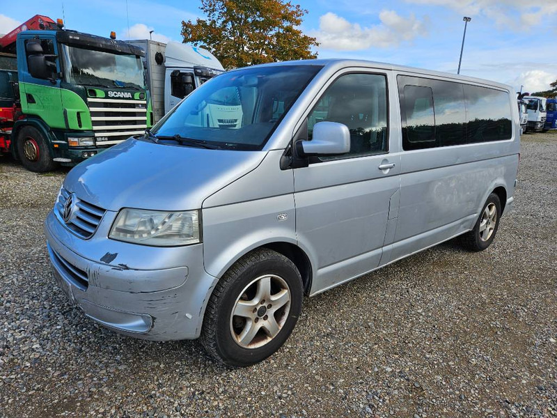 Volkswagen Caravelle 2,5 TDi 130 lang 10prs 5d - Mikroautobuss, Pasažieru furgons: foto 1 Volkswagen Caravelle 2,5 TDi 130 lang 10prs 5d - Mikroautobuss, Pasažieru furgons: foto 1