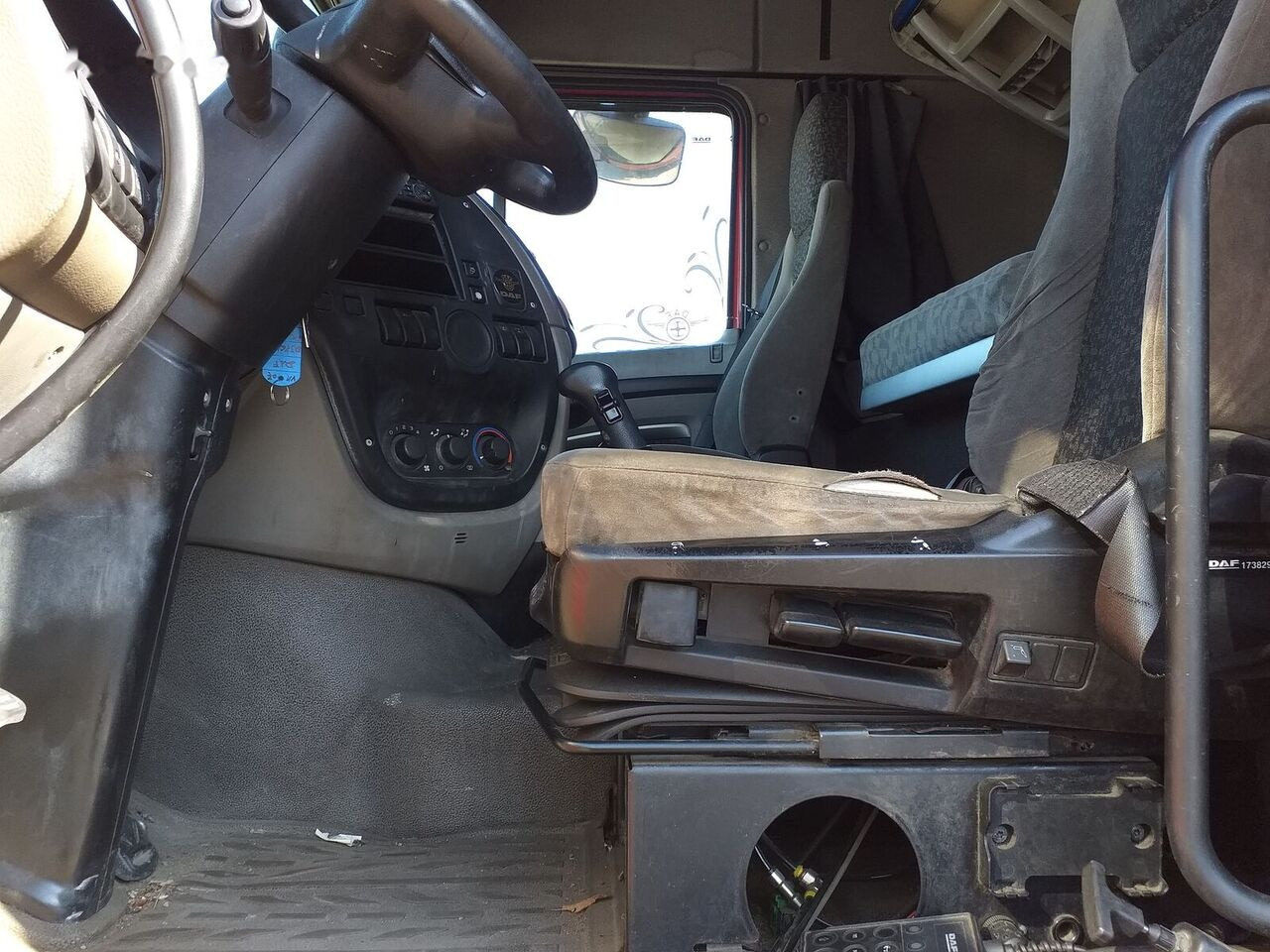 DAF XF105.510 līzingu DAF XF105.510: foto 7