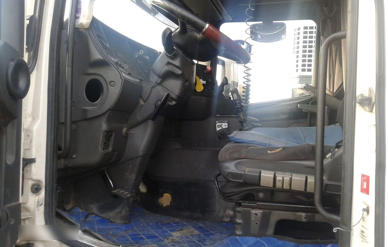 Vilcējs Scania 124L420: foto 6