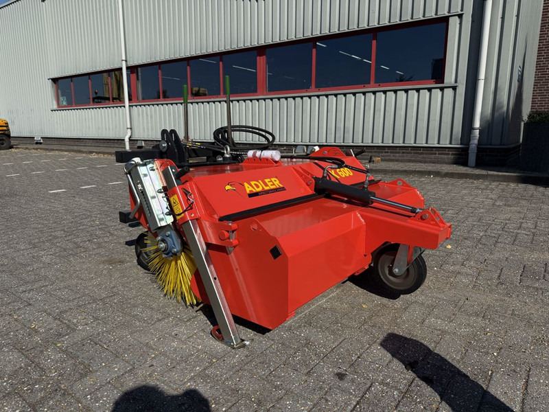 ADLER K600-150 Veegmachine - Ielu tīrīšanas mašīna: foto 4 ADLER K600-150 Veegmachine - Ielu tīrīšanas mašīna: foto 4