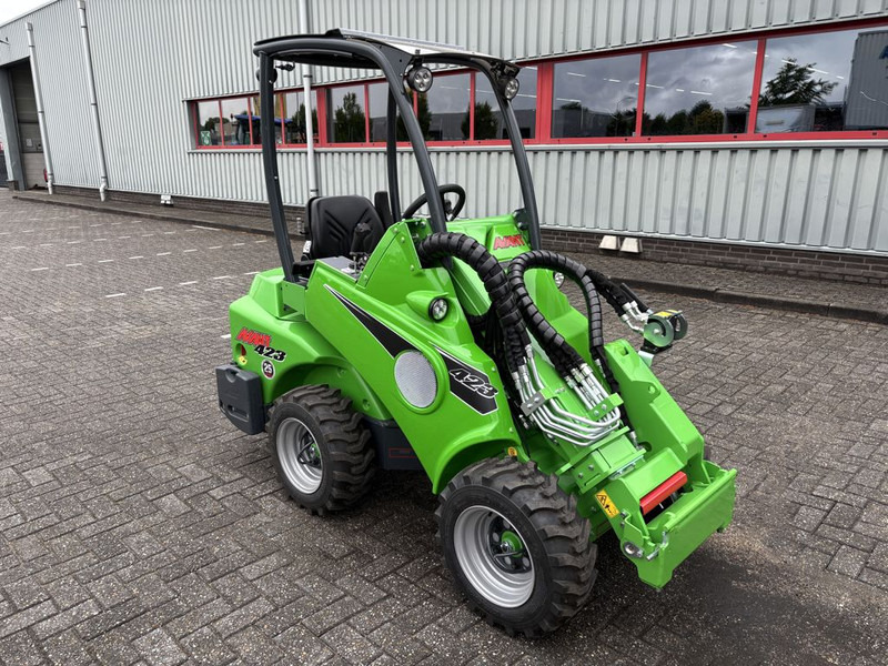 Avant 423 TDL - Riteņu iekrāvējs: foto 4 Avant 423 TDL - Riteņu iekrāvējs: foto 4