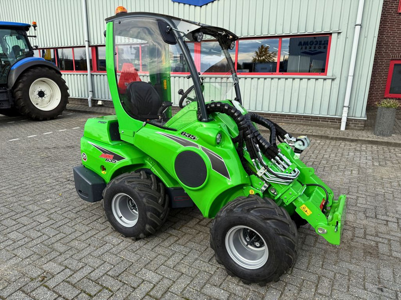 Avant 635i TDS - Riteņu iekrāvējs: foto 4 Avant 635i TDS - Riteņu iekrāvējs: foto 4