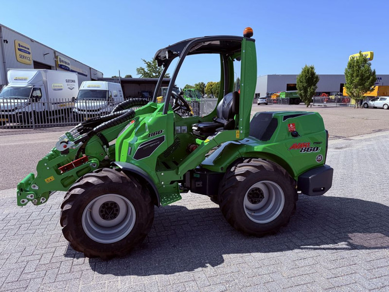 Avant 860i TDL + 1900kg 3.5 mtr 30km/h - Riteņu iekrāvējs: foto 5 Avant 860i TDL + 1900kg 3.5 mtr 30km/h - Riteņu iekrāvējs: foto 5