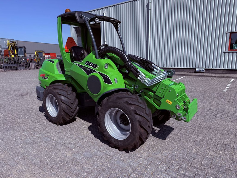 Avant 860i TDL + 1900kg 3.5 mtr 30km/h - Riteņu iekrāvējs: foto 3 Avant 860i TDL + 1900kg 3.5 mtr 30km/h - Riteņu iekrāvējs: foto 3