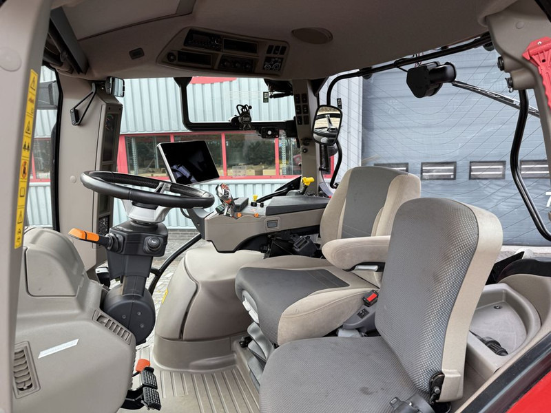 Case IH Maxxum 150 CVX Stage V - Traktors: foto 5 Case IH Maxxum 150 CVX Stage V - Traktors: foto 5