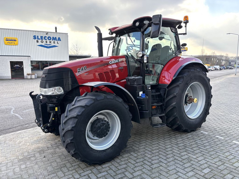 Case IH PUMA 240 CVX - Traktors: foto 1 Case IH PUMA 240 CVX - Traktors: foto 1