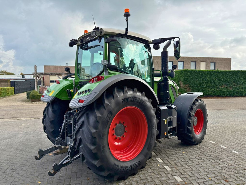 Fendt 720 S4 Vario Profi Plus - Traktors: foto 3 Fendt 720 S4 Vario Profi Plus - Traktors: foto 3
