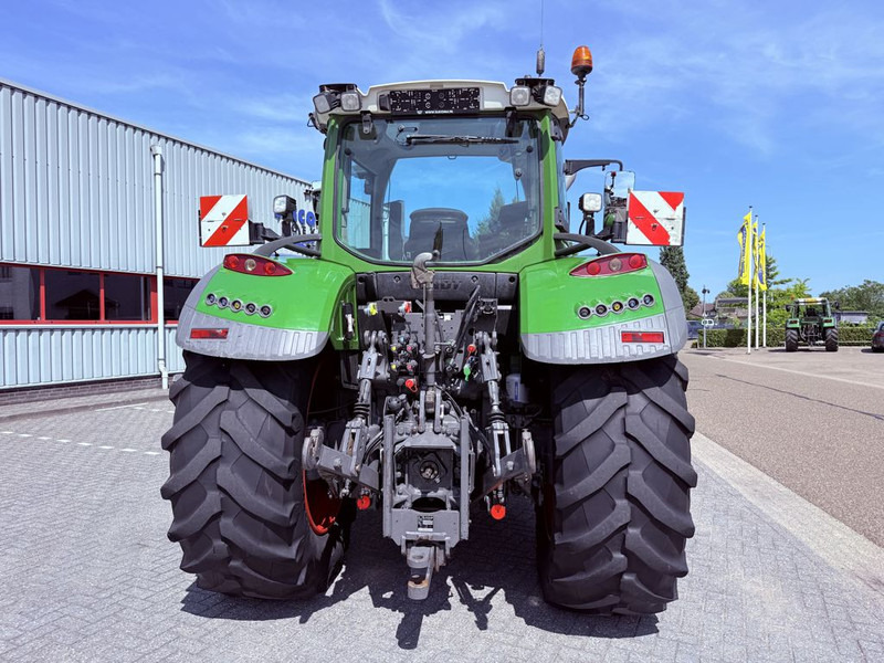 Fendt 722 Vario Power + - Traktors: foto 4 Fendt 722 Vario Power + - Traktors: foto 4