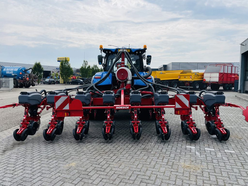 Horsch Mais zaaimachine 8 RX- Maestro 8 reiher - Precīzās izsējas sējmašīna: foto 3 Horsch Mais zaaimachine 8 RX- Maestro 8 reiher - Precīzās izsējas sējmašīna: foto 3