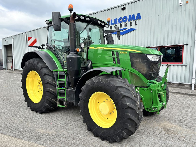 John Deere 6250R Premium Edtition Autopowr - Traktors: foto 4 John Deere 6250R Premium Edtition Autopowr - Traktors: foto 4