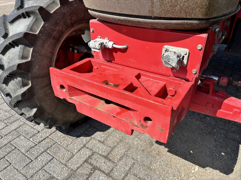 Mc Cormick CX95 - Traktors: foto 5 Mc Cormick CX95 - Traktors: foto 5