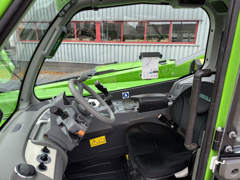 Merlo TF35.7-140 Telehandler - Teleskopiskais iekrāvējs: foto 5 Merlo TF35.7-140 Telehandler - Teleskopiskais iekrāvējs: foto 5