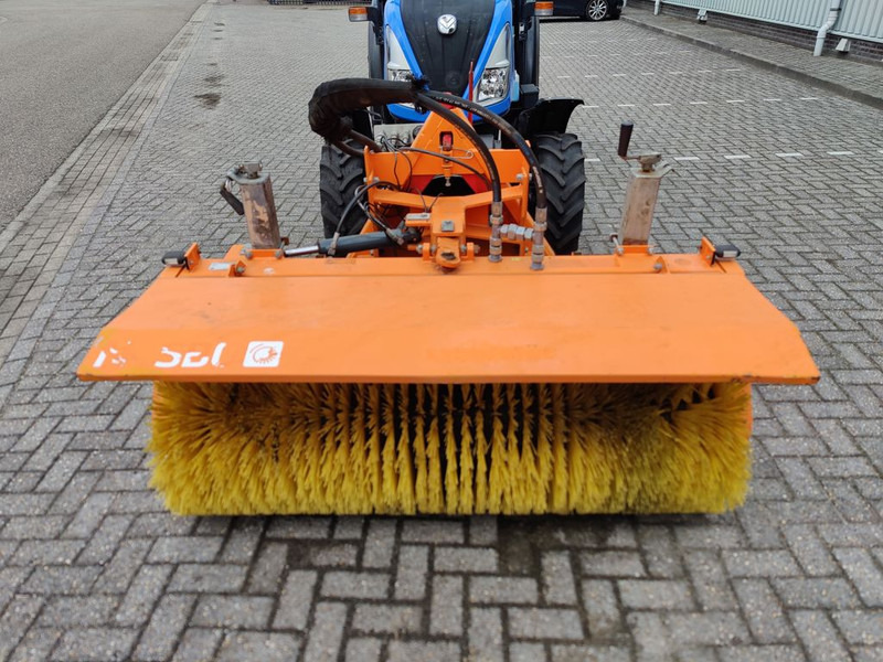 Nesbo HF1600S Veegmachine - Birste - Komunālā/ Specializētā tehnika: foto 5 Nesbo HF1600S Veegmachine - Birste - Komunālā/ Specializētā tehnika: foto 5