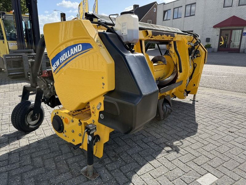 New Holland 300FPE Gras Pickup - Kombains: foto 2 New Holland 300FPE Gras Pickup - Kombains: foto 2