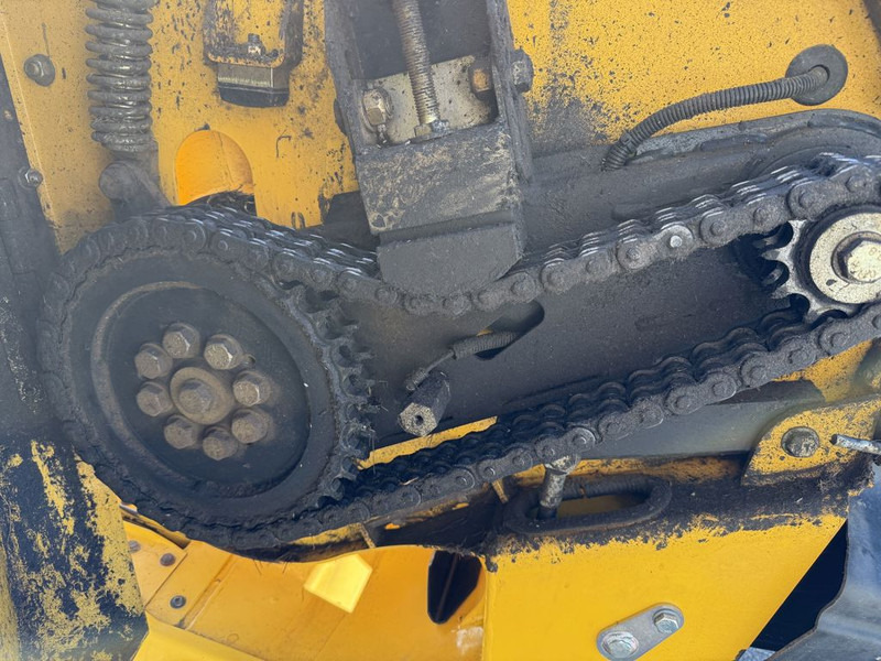 Kombains New Holland 380FP Gras Pickup: foto 9