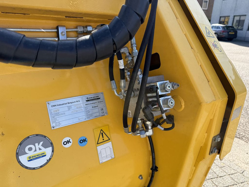 Kombains New Holland 380FP Gras Pickup: foto 10