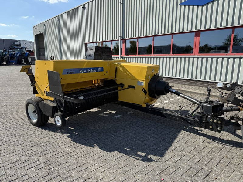 New Holland BC5060 Mini Balenpers - Kīpu prese: foto 4 New Holland BC5060 Mini Balenpers - Kīpu prese: foto 4