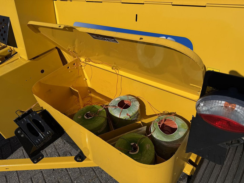 Kīpu prese New Holland BC5060 Mini Balenpers: foto 12