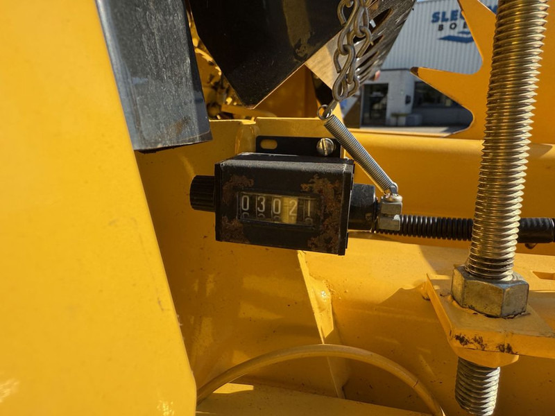 Kīpu prese New Holland BC5060 Mini Balenpers: foto 17