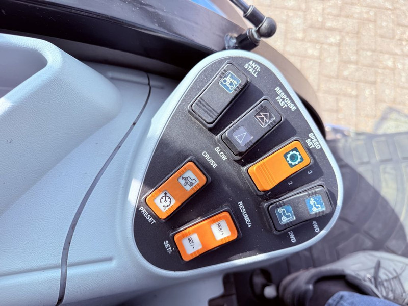 New Holland Boomer 45D Easy Drive līzingu New Holland Boomer 45D Easy Drive: foto 12 New Holland Boomer 45D Easy Drive līzingu New Holland Boomer 45D Easy Drive: foto 12