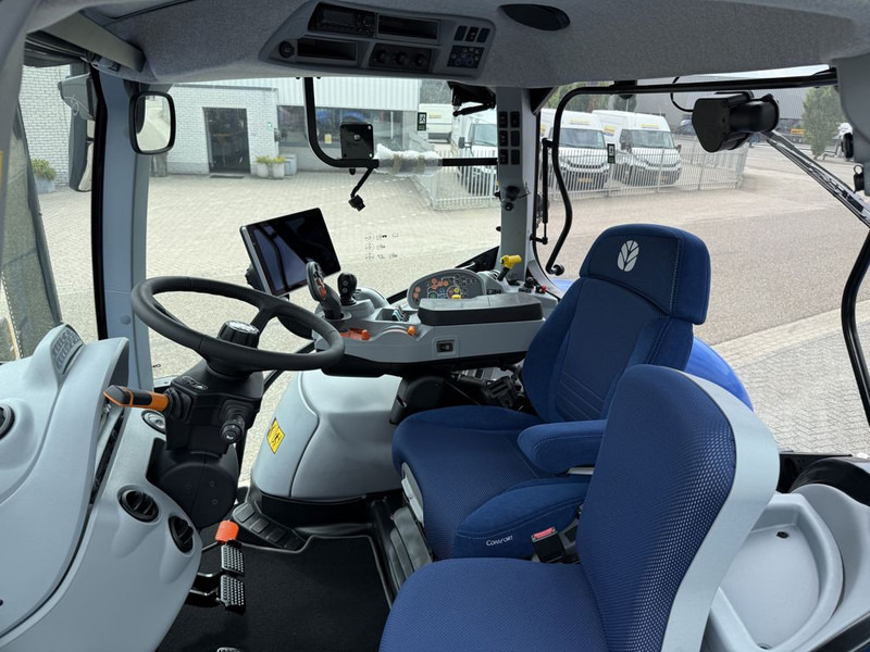 New Holland T6.180 AC Stage V - Traktors: foto 5 New Holland T6.180 AC Stage V - Traktors: foto 5