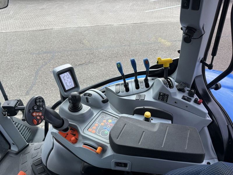 Traktors New Holland T6.180 DYN Stage V: foto 6