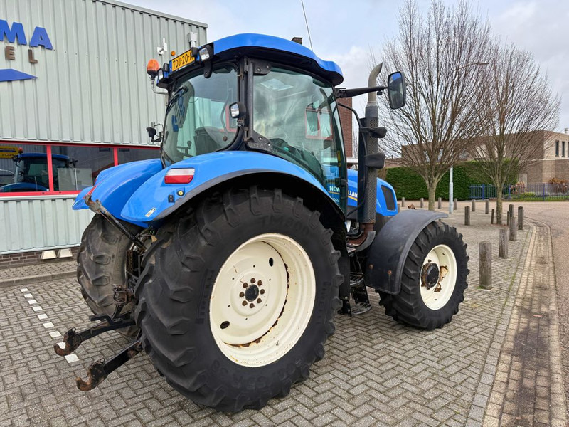 New Holland T6020 Elite - Traktors: foto 4 New Holland T6020 Elite - Traktors: foto 4
