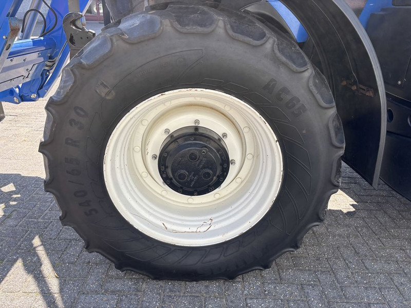 Traktors New Holland T7.210 AC Stage V + TL770 Voorlader: foto 16