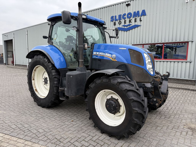 New Holland T7.210 Auto Command - Traktors: foto 4 New Holland T7.210 Auto Command - Traktors: foto 4