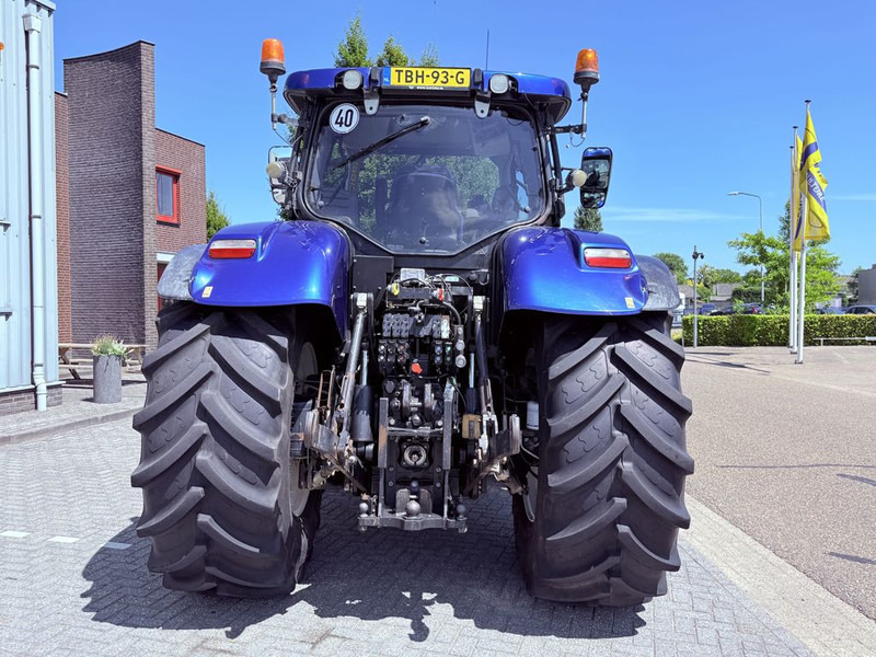 New Holland T7.270 AC - Traktors: foto 4 New Holland T7.270 AC - Traktors: foto 4