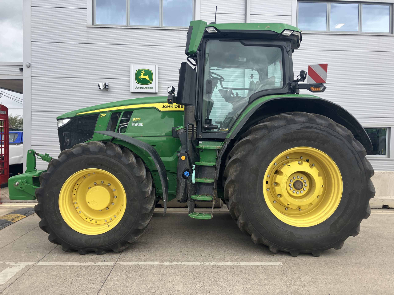 John Deer 7R 350 - Traktors: foto 2 John Deer 7R 350 - Traktors: foto 2