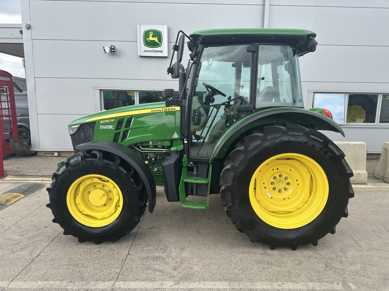 John Deere 5090M - Traktors: foto 2 John Deere 5090M - Traktors: foto 2