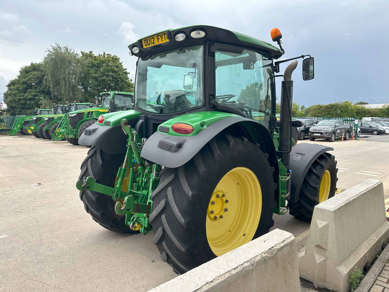 John Deere 6125R - Traktors: foto 5 John Deere 6125R - Traktors: foto 5