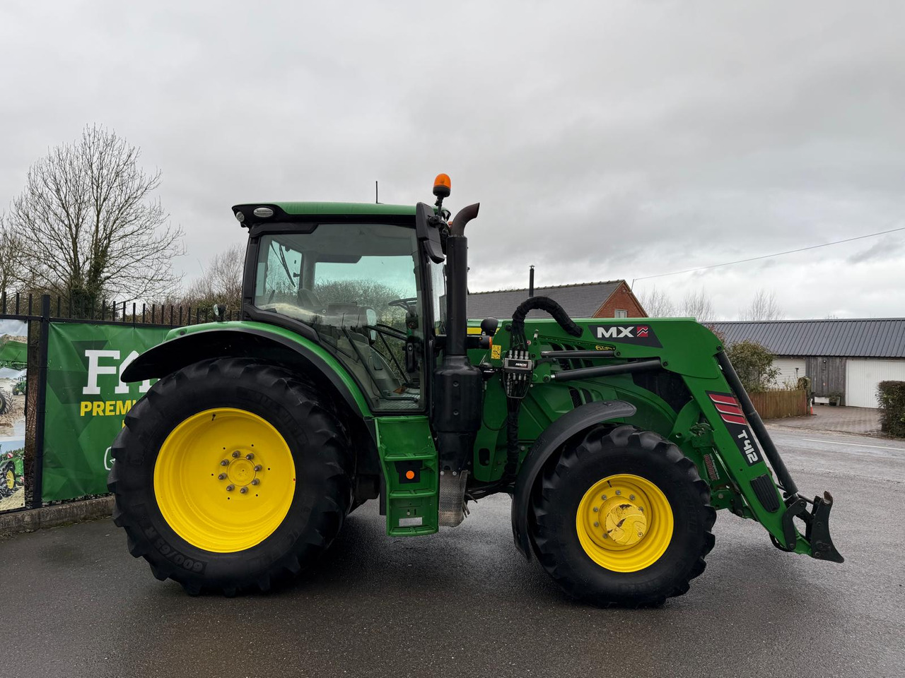 John Deere 6135R - Traktors: foto 2 John Deere 6135R - Traktors: foto 2