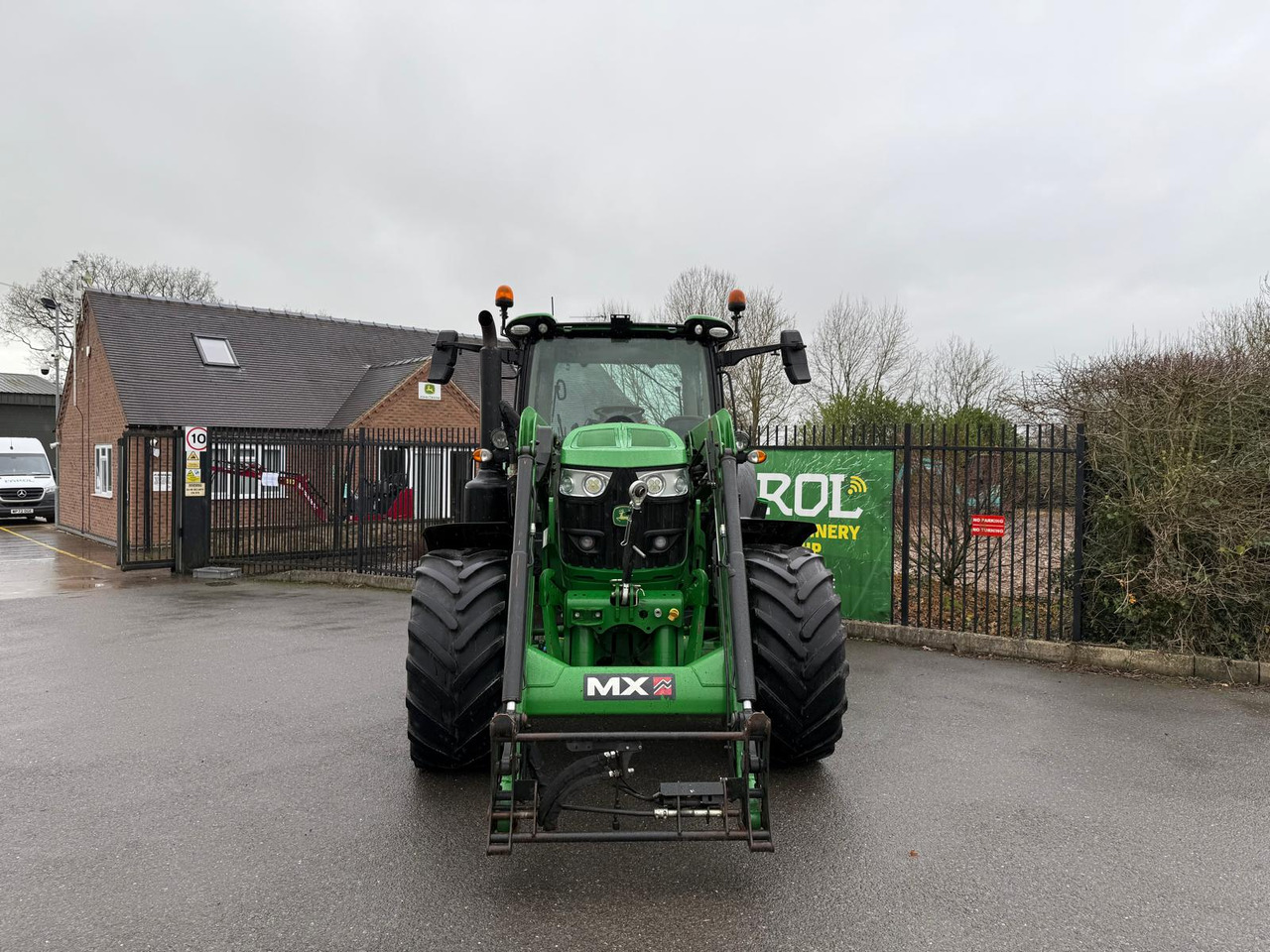 John Deere 6135R - Traktors: foto 3 John Deere 6135R - Traktors: foto 3