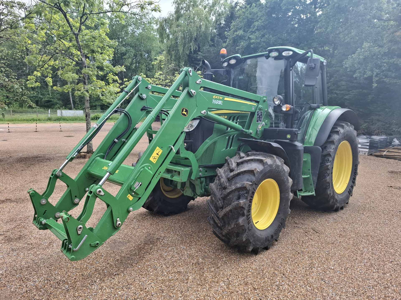 John Deere 6140M - Traktors: foto 3 John Deere 6140M - Traktors: foto 3