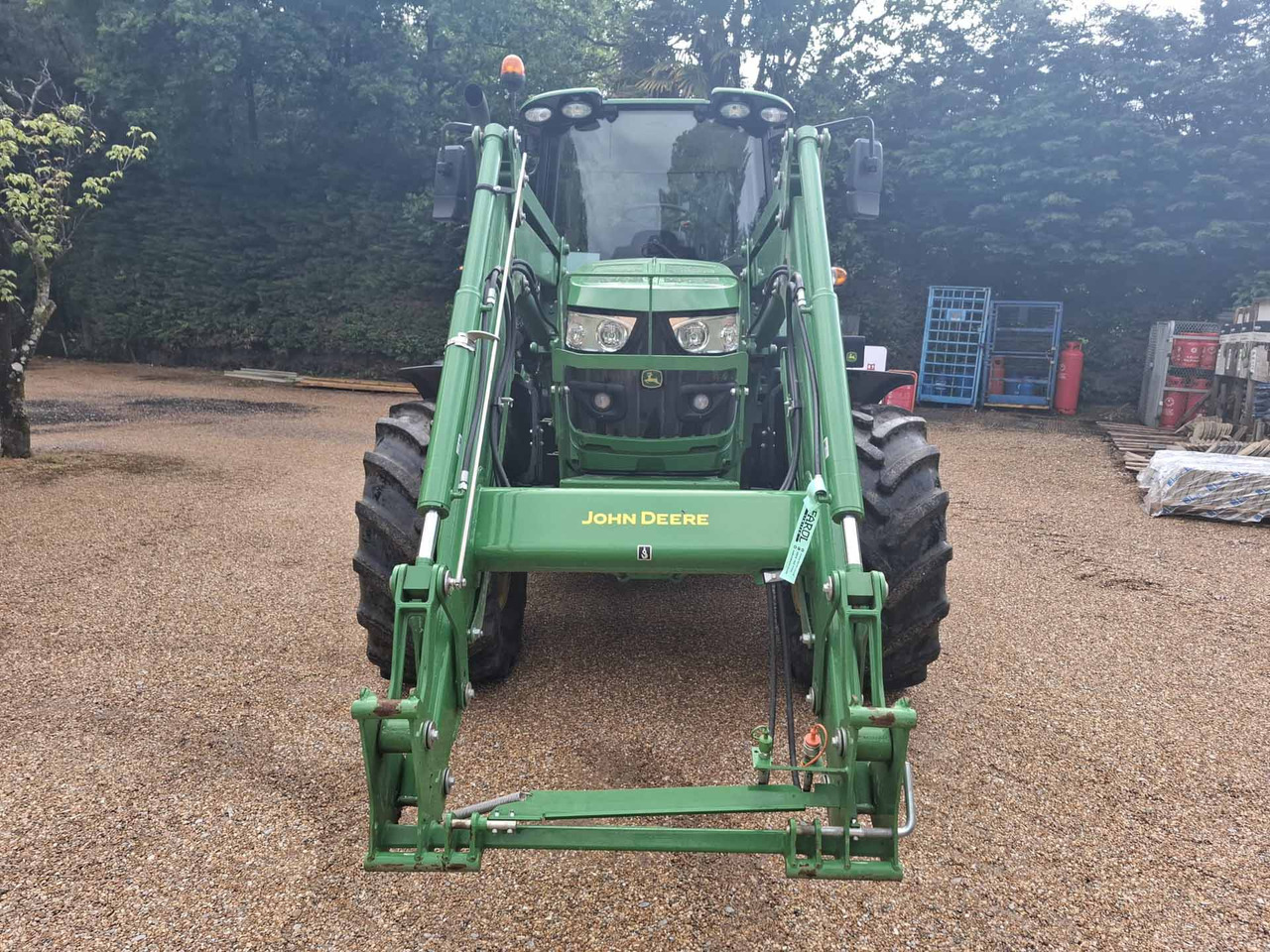 John Deere 6140M - Traktors: foto 2 John Deere 6140M - Traktors: foto 2