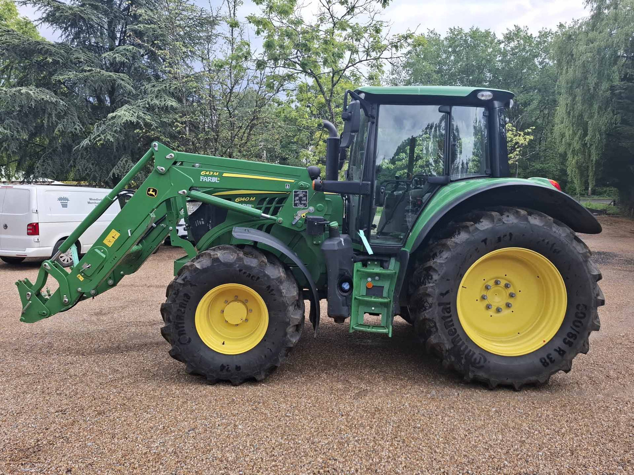 John Deere 6140M - Traktors: foto 1 John Deere 6140M - Traktors: foto 1