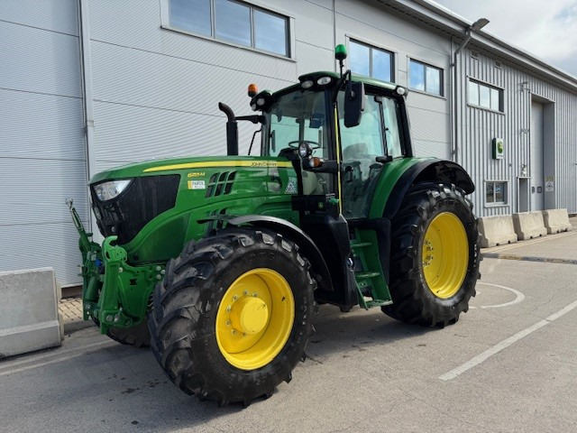 John Deere 6155M - Traktors: foto 1 John Deere 6155M - Traktors: foto 1