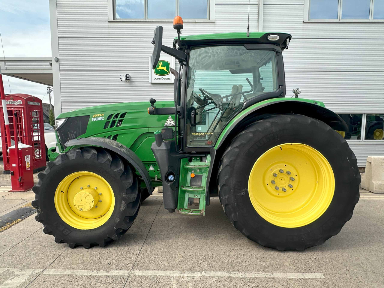 John Deere 6155R - Traktors: foto 2 John Deere 6155R - Traktors: foto 2