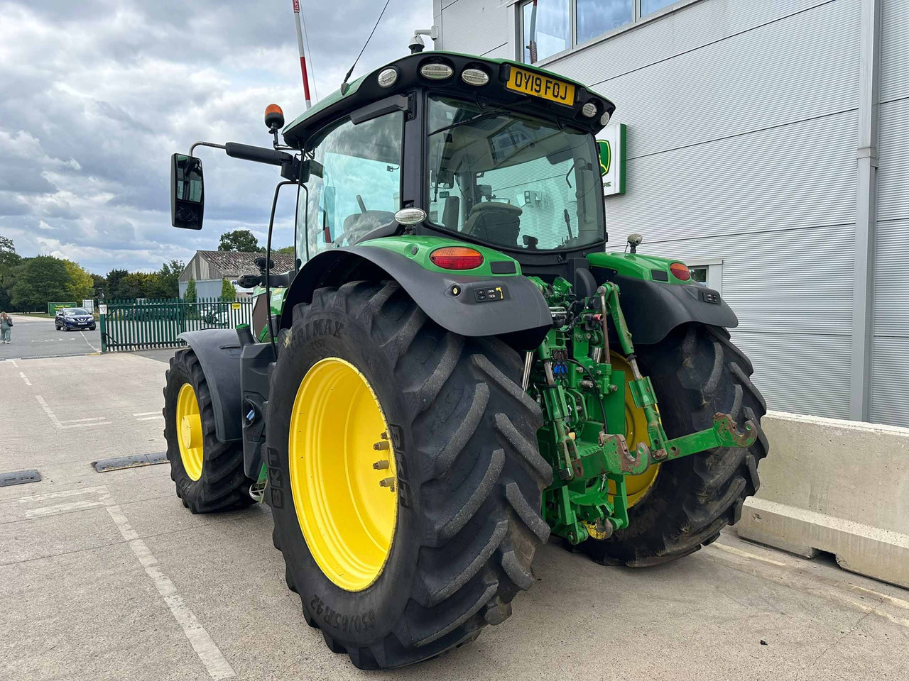 John Deere 6155R - Traktors: foto 4 John Deere 6155R - Traktors: foto 4