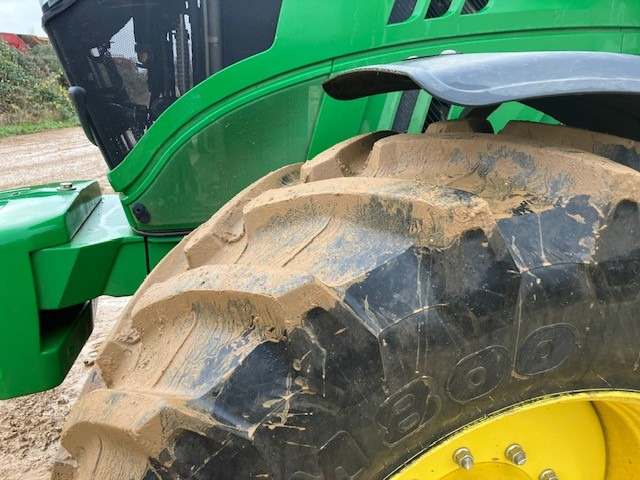 John Deere 6155R - Traktors: foto 2 John Deere 6155R - Traktors: foto 2