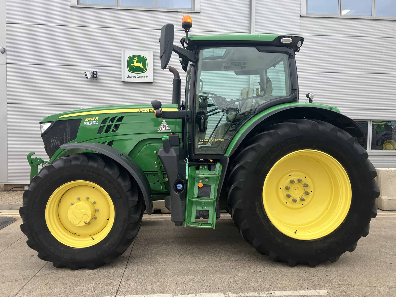 John Deere 6155R - Traktors: foto 2 John Deere 6155R - Traktors: foto 2
